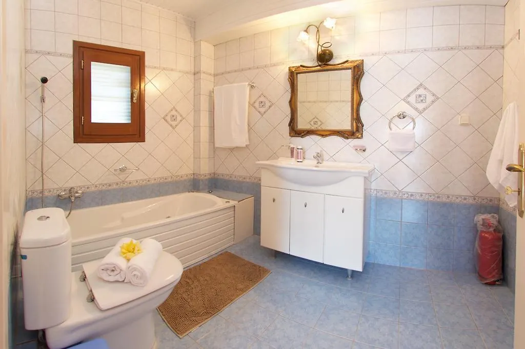Villa Karavisianikos Faros Karavados